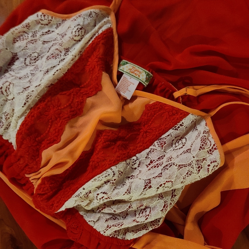 Dress - Picture 7 of 7